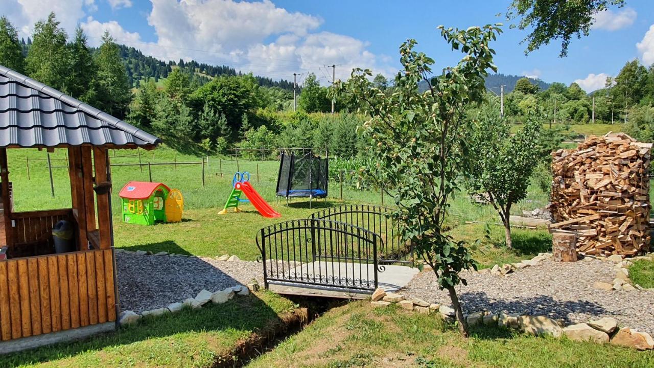 Cabana Alesia, Relaxare La Poalele Raraului Moldvahosszúmező Kültér fotó