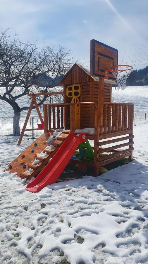 Cabana Alesia, Relaxare La Poalele Raraului Moldvahosszúmező Kültér fotó